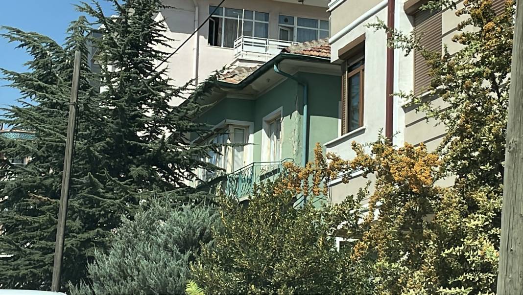 Konya’da yaşlı kadının yalnız yaşadığı evde kötü koku paniği! 1